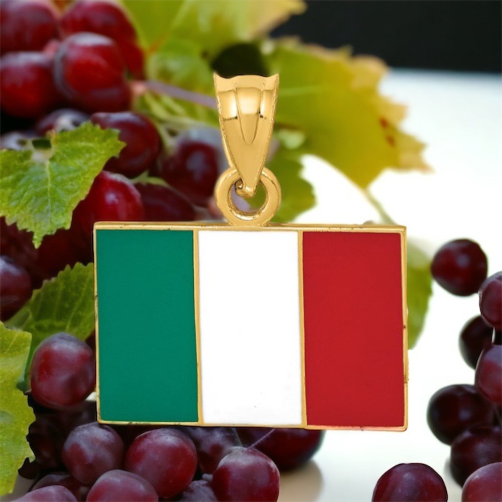 14k Yellow Gold Solid Enameled Italy Flag Charm Necklace Pendant Green White Red